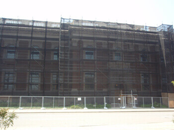 Example of verticle debris netting