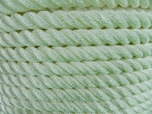 Nylon 3 Strand Close Up